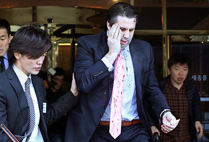 ABD Güney Kore Büyükelçisi saldırıya uğradı