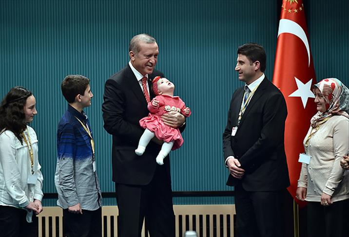 'Şehit ve gazilerimize layık olma çabasındayız'