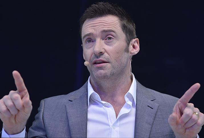 Hugh Jackman Zorlu'da sahne aldı