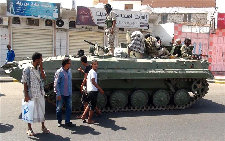 Hadi's Aden palace evacuated after Houthi strike