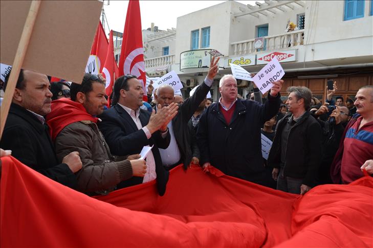 Tunisians, tourists hold 'anti-terror' rallies in Djerba