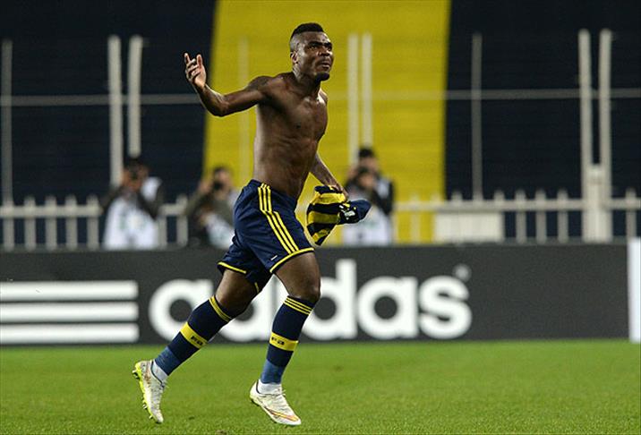 Emenike ülkesine gitti