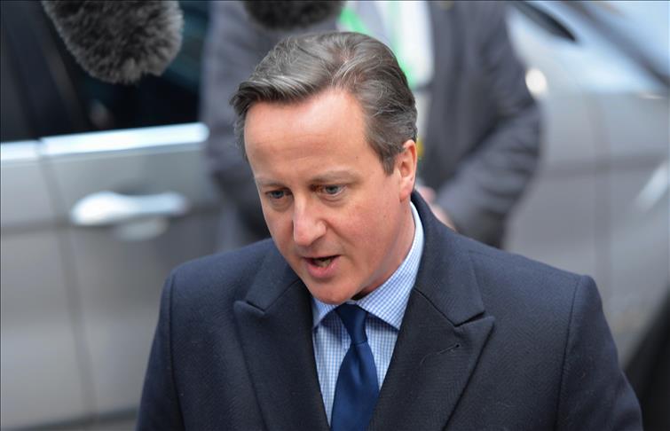 Cameron urges Netanyahu to pursue two-state solution