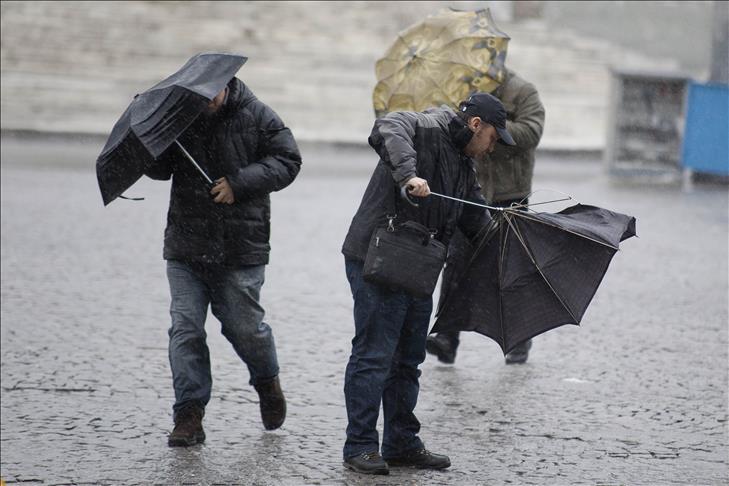 Storm Niklas claims 9 lives in central Europe