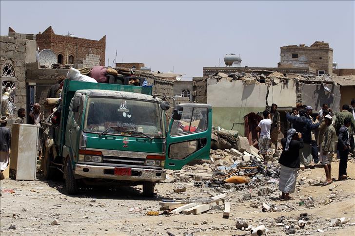 Pro-Hadi forces, Houthis clash in Yemen's Aden
