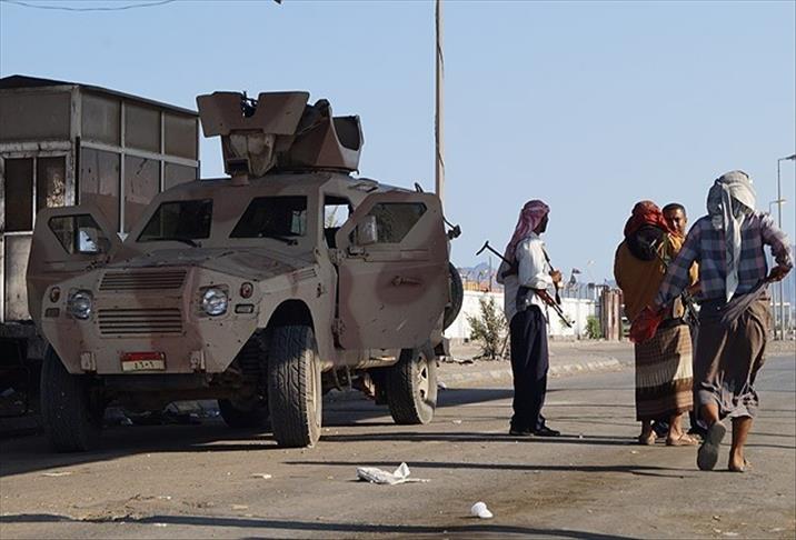 Saudi-led warplanes bombed Aden airport: Houthis