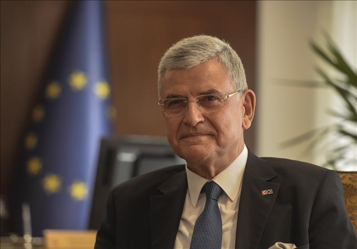 Entretiens officiels du négociateur en chef turc en Hongrie