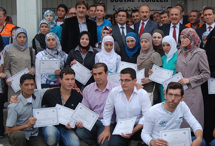 5 yılda 5 bin Suriyeli öğrenciye burs