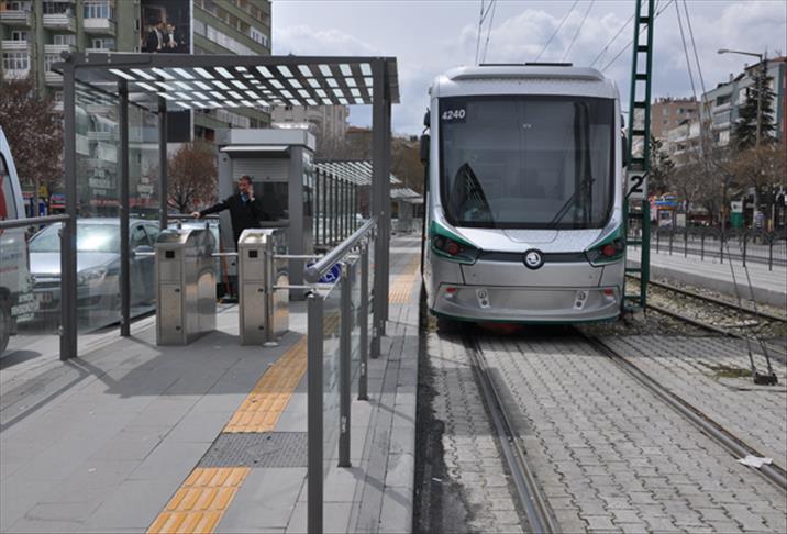 Konya'da raylı sistem projelerine bakanlık desteği