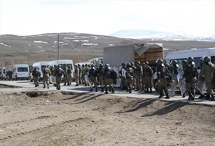 Ağrı'da güvenlik güçlerine ateş açıldı