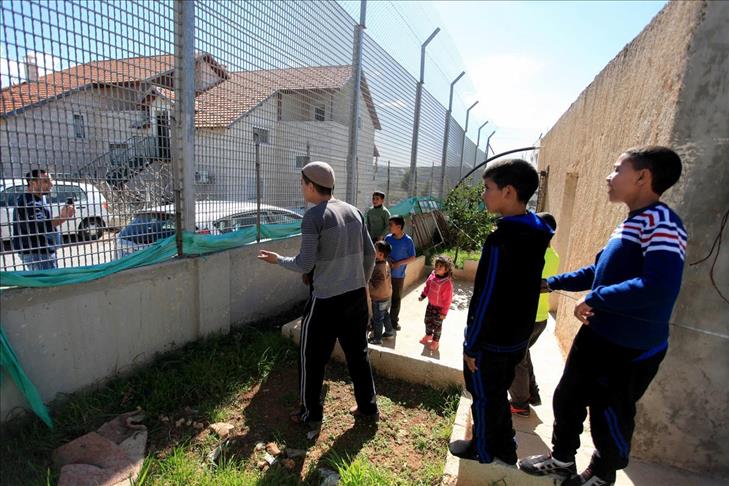 Israeli settlers exploit Palestinian children: report