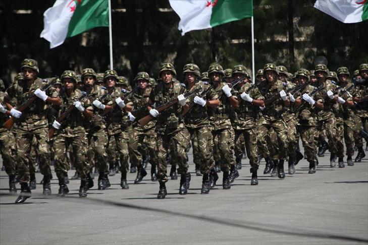 Algérie: L'armée saisit des armes et des munitions à la frontière avec le Niger