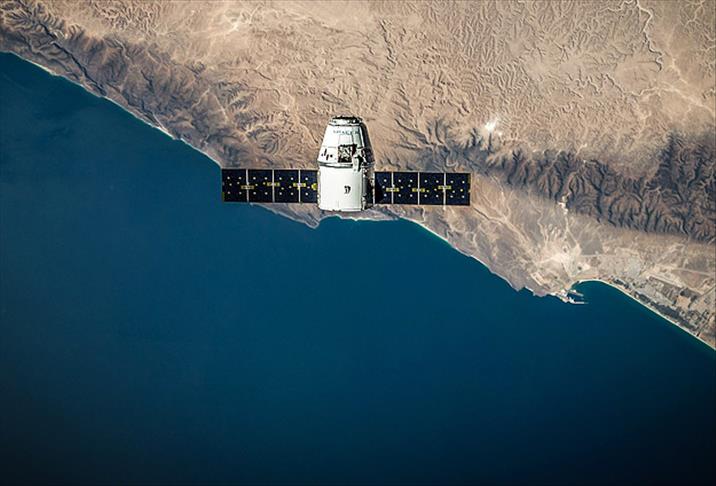 SpaceX'in Dragon uzay aracı UUİ'ye ulaştı