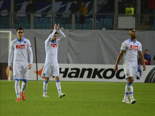 Football: Napoli stun Wolfsburg in Germany
