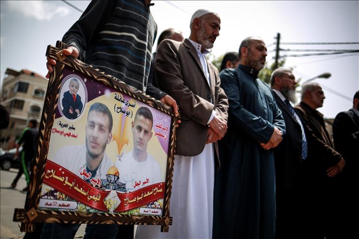 Palestinians mark Prisoner's Day in Jerusalem