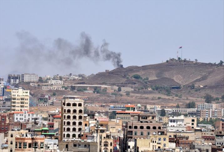 Coalition planes pound Houthi position in Yemen's Maarib