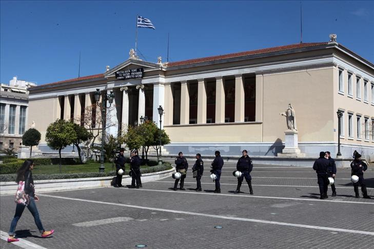 Turkey cautions Greece against releasing 17N terrorists