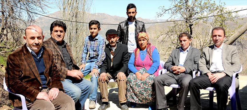 'Papa üzerimizden oyun oynamasın'