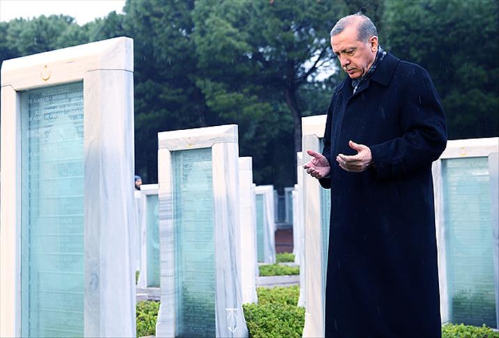 Erdoğan Çanakkale şehitleri için "Dua" şiirini okudu