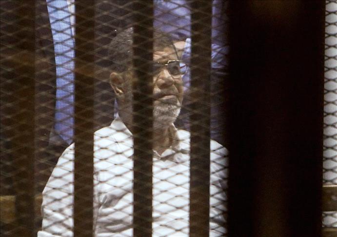 Egypte: Vingt ans de prison ferme pour Morsi