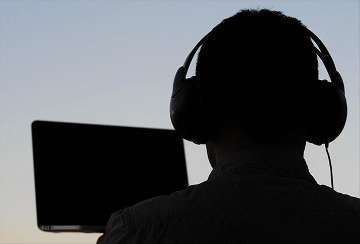 Cinq radios onusiennes, ondes de la paix pour l'Afrique