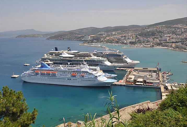 Kuşadası Limanı "Yeşil Liman" olacak