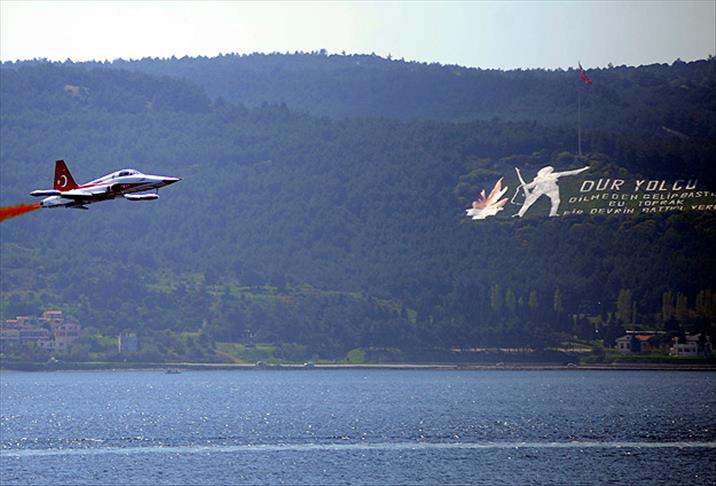 Türk Yıldızları'ndan muhteşem gösteri