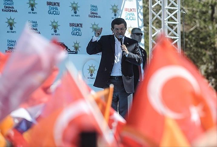 Davutoglu accuse l’Organisation parallèle de "tentative de coup d’Etat" contre la justice turque