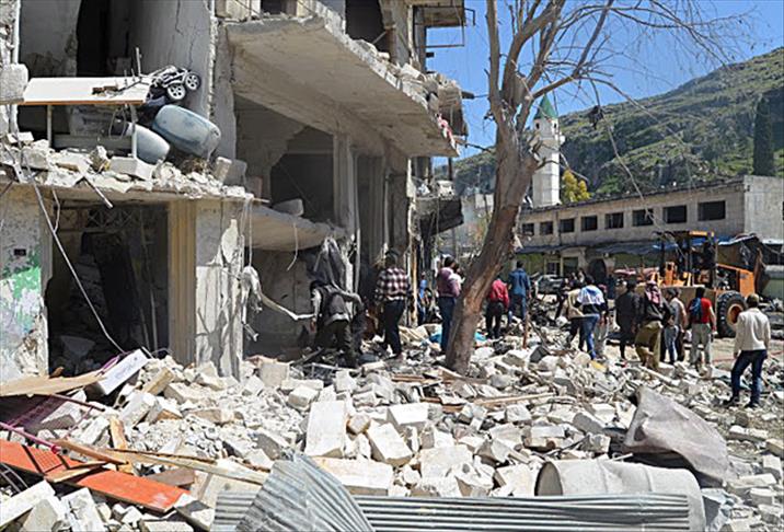 Suriye'de pazar yerine "vakum bombalı" saldırı: 30 ölü