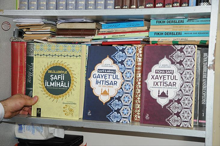 Kürtçe'ye çevrilen dini kitaplar artık raflarda