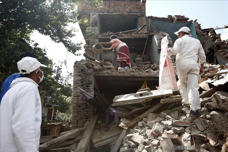 More than 7,000 dead in Nepal quake