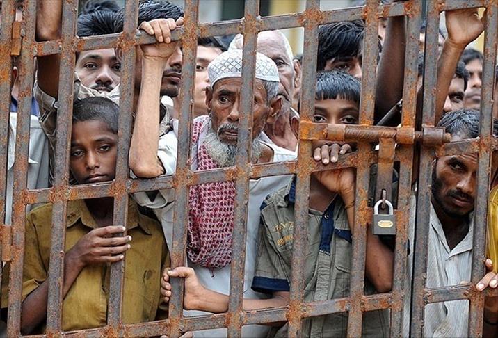 Les corps de 32 musulmans Rohingyas retrouvés enterrés dans le sud de la Thaïlande
