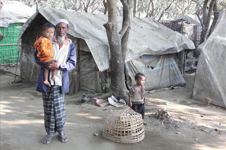 Calls for int'l probe into Rohingya graves in Thailand