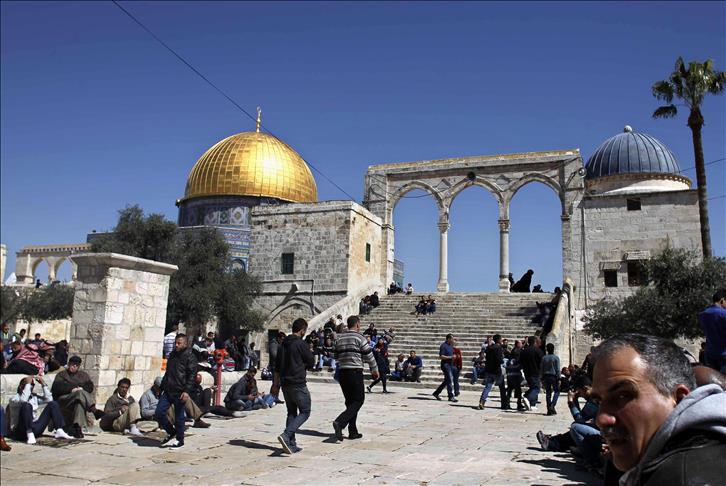 Hamas calls for new strategy to protect Aqsa Mosque
