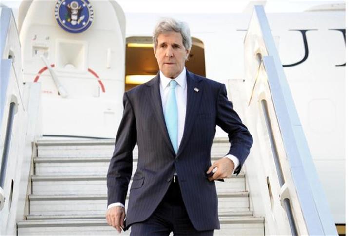 Kerry arrives in Nairobi