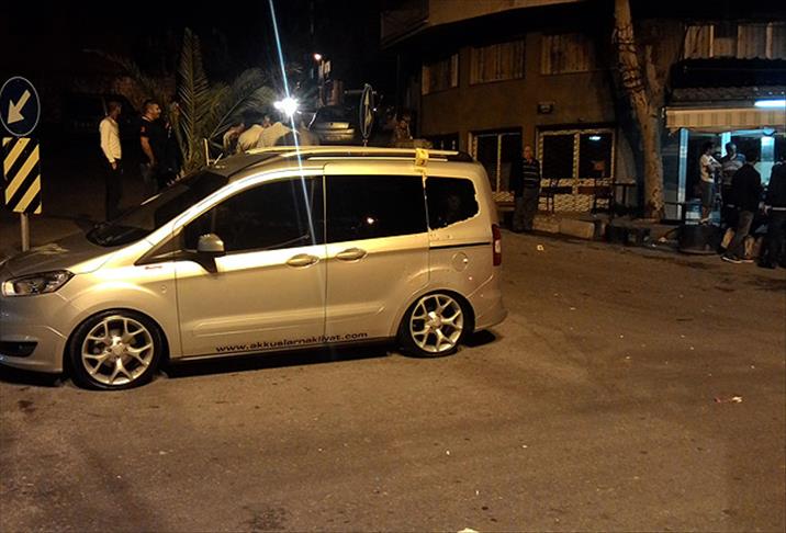 İzmir'de silahlı saldırı: 1 ölü, 12 yaralı