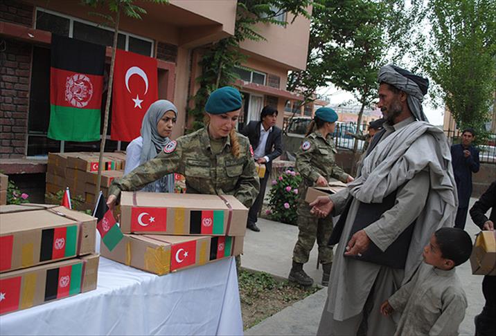 Türk birliğinden 250 Afgan aileye gıda yardımı