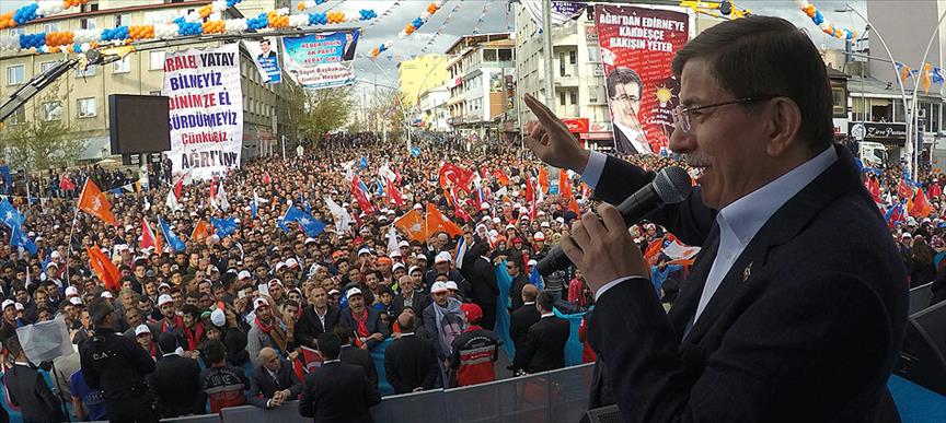 'Gençlerimizi dağda değil üniversitelerde görmek istiyoruz'