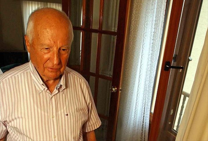 "Kenan Evren'e devlet töreni düzenlenmesin" talebi