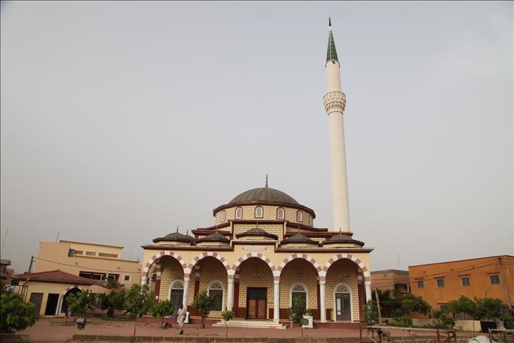Mali: La Mosquée "Eyoub", un parfum de Turquie qui envoûte des milliers de fidèles