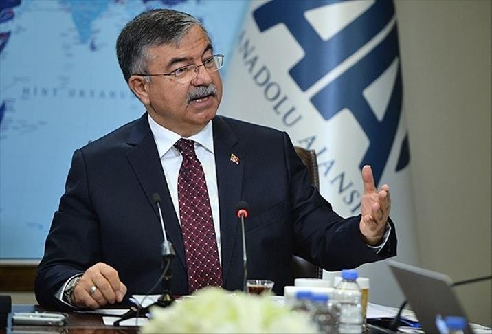 Turkey aims to increase defense exports: Defense min.