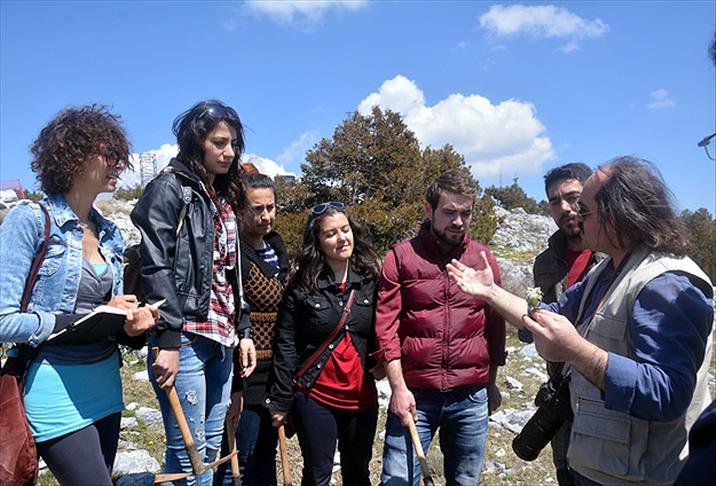 Biyoloji öğrencilerine "doğal laboratuvar"da ders