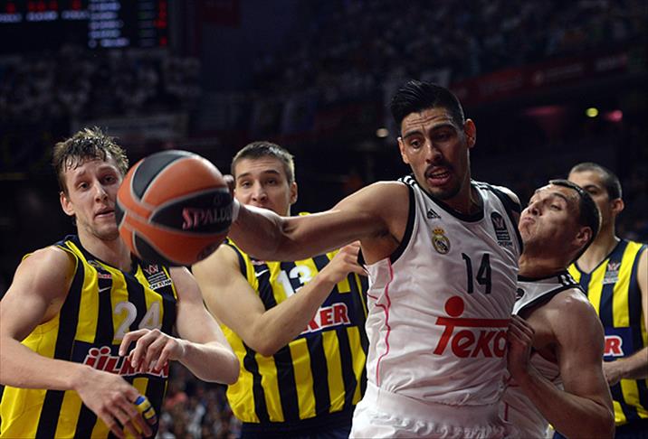 Fenerbahçe Ülker Real Madrid'e yenildi