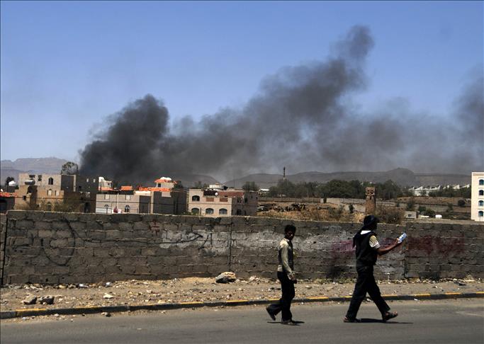 Houthis shell residential areas in Yemen's Taizz