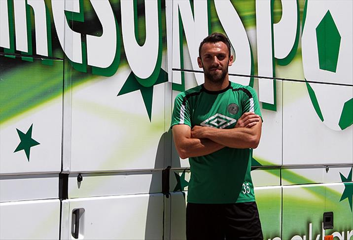 Babasını sahada kaybetti kendisi de futbolcu oldu
