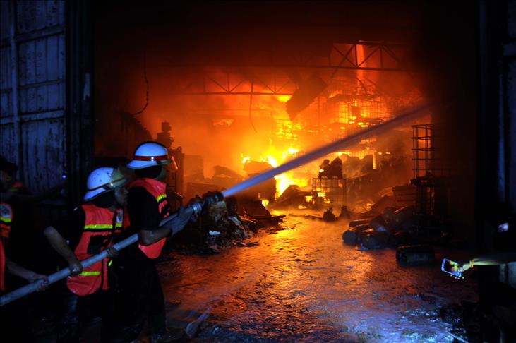 Gas explosion in Chinese hotel kills 2, injures 10