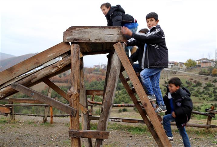 Öğretmenleri sayesinde parka kavuştular