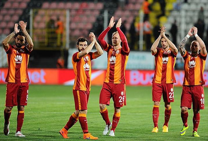 Galatasaray derbiyi firesiz atlatmak peşinde