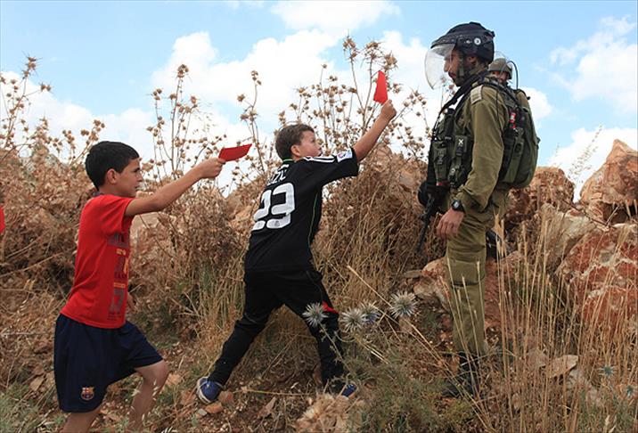 Filistinliler'den ''İsrail'e kırmızı kart''