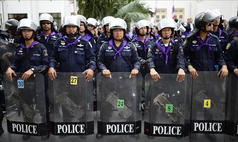 Policeman dies, 4 injured as bombings shake Thai south